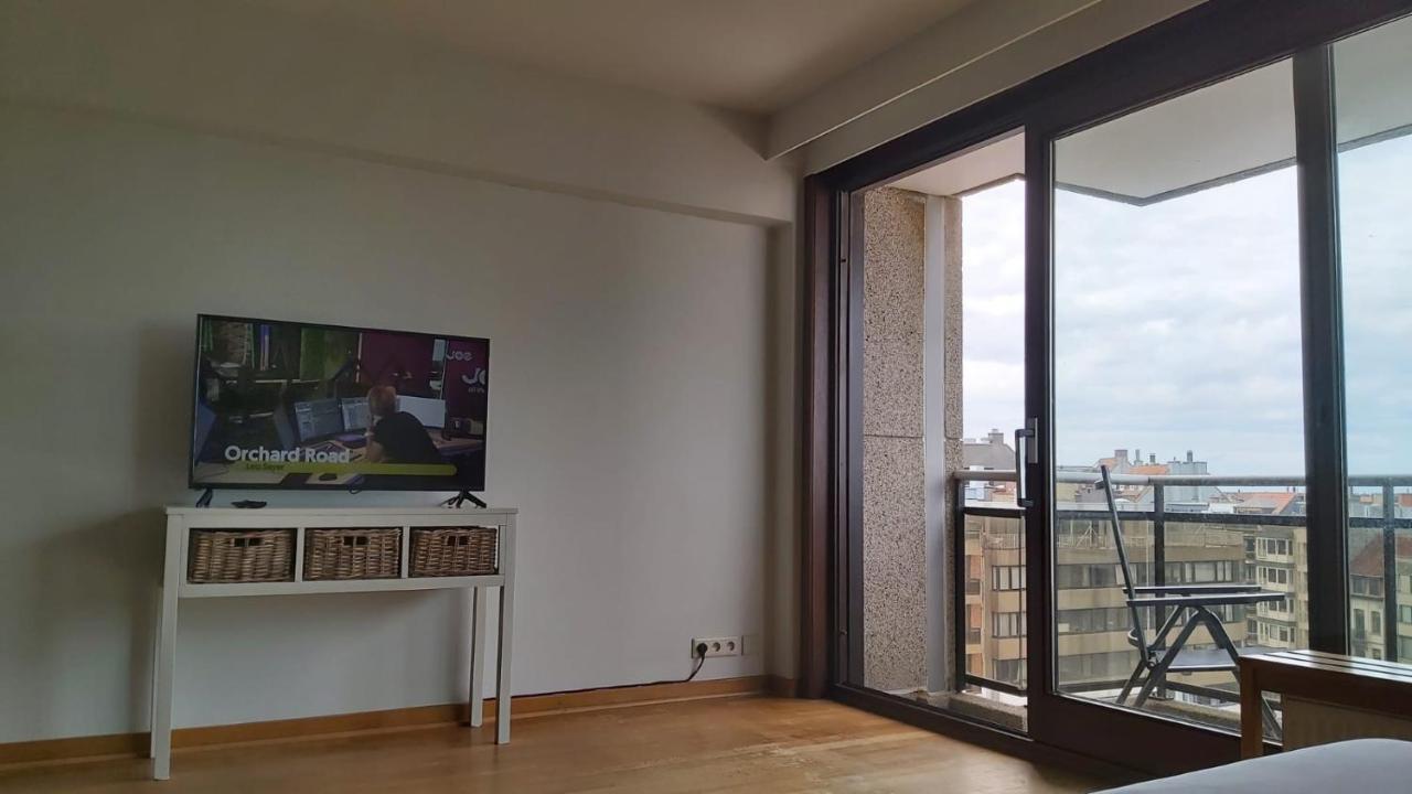 Appartement Met Zeezicht Op Het Van Bunnenplein Knokke-Heist Exterior photo
