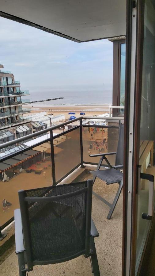 Appartement Met Zeezicht Op Het Van Bunnenplein Knokke-Heist Exterior photo